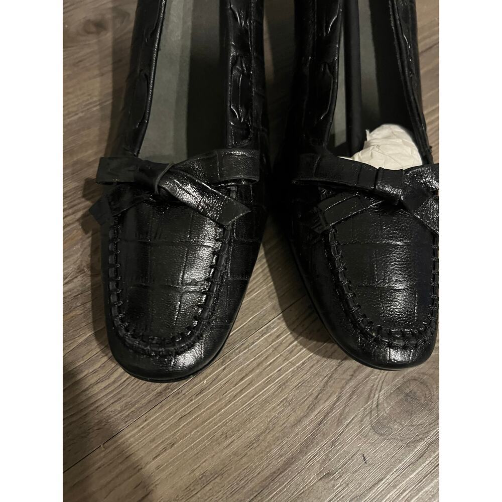 Stuart Weizman Alligator Print Heels - image 6